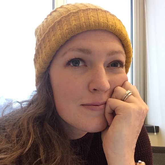 Meet your Posher, Sara - Picture 1 of 1